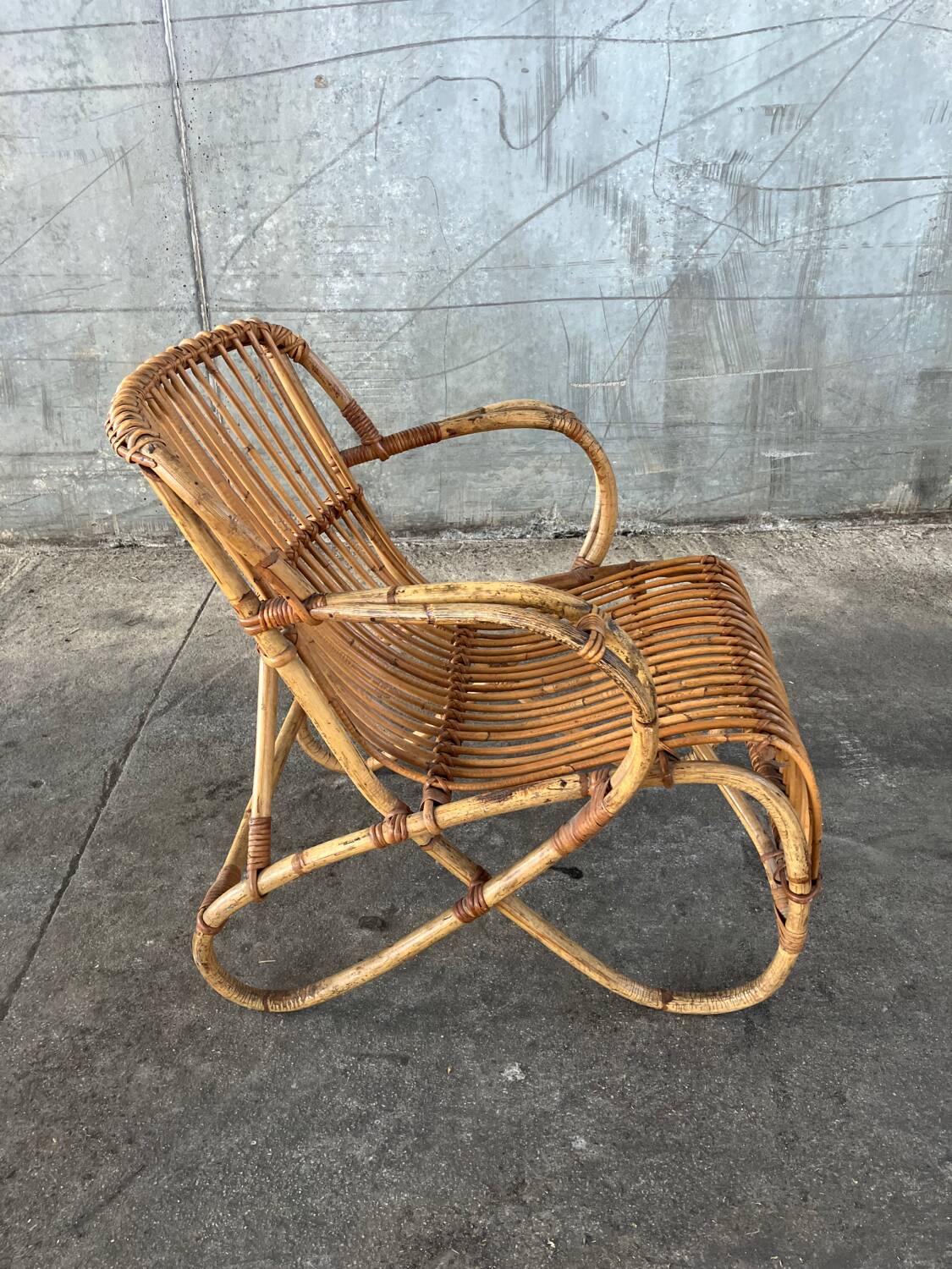 Fauteuil en rotin vintage 1950