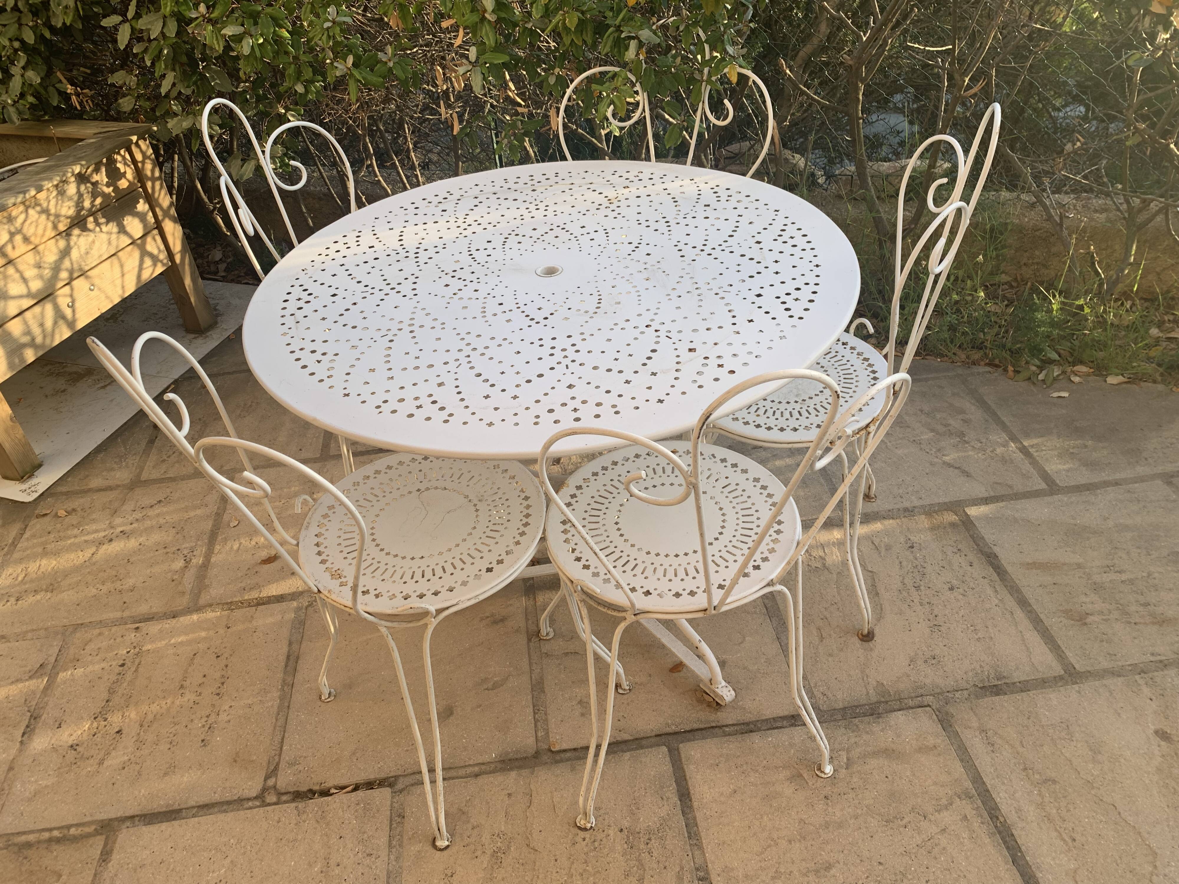 Living room wrought iron garden