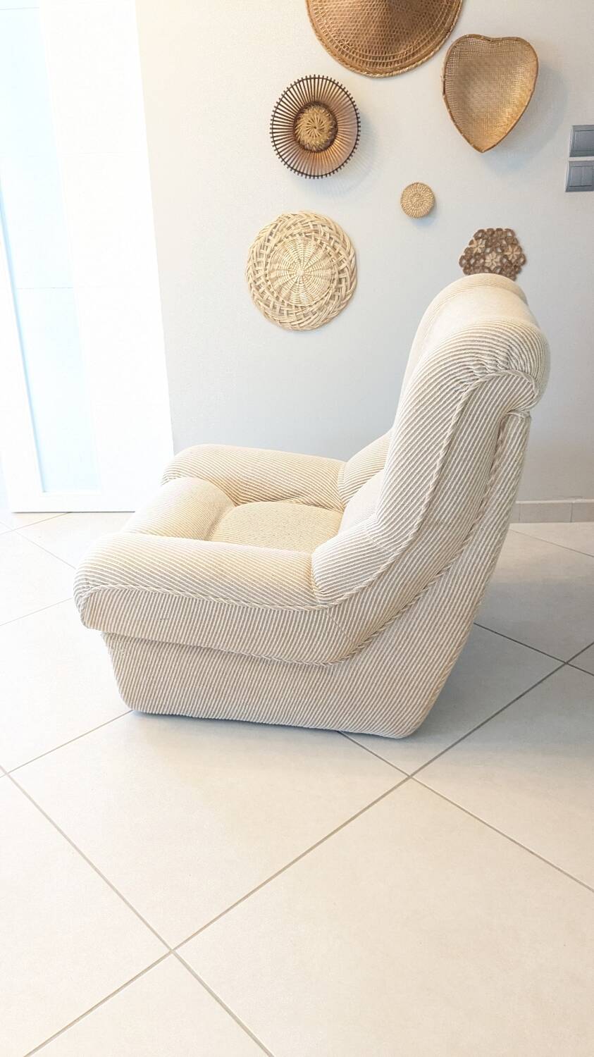 Vintage 70s "Space age" armchair