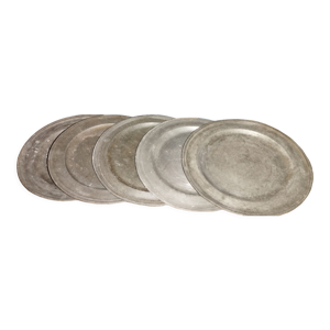 Assiettes en étain (5