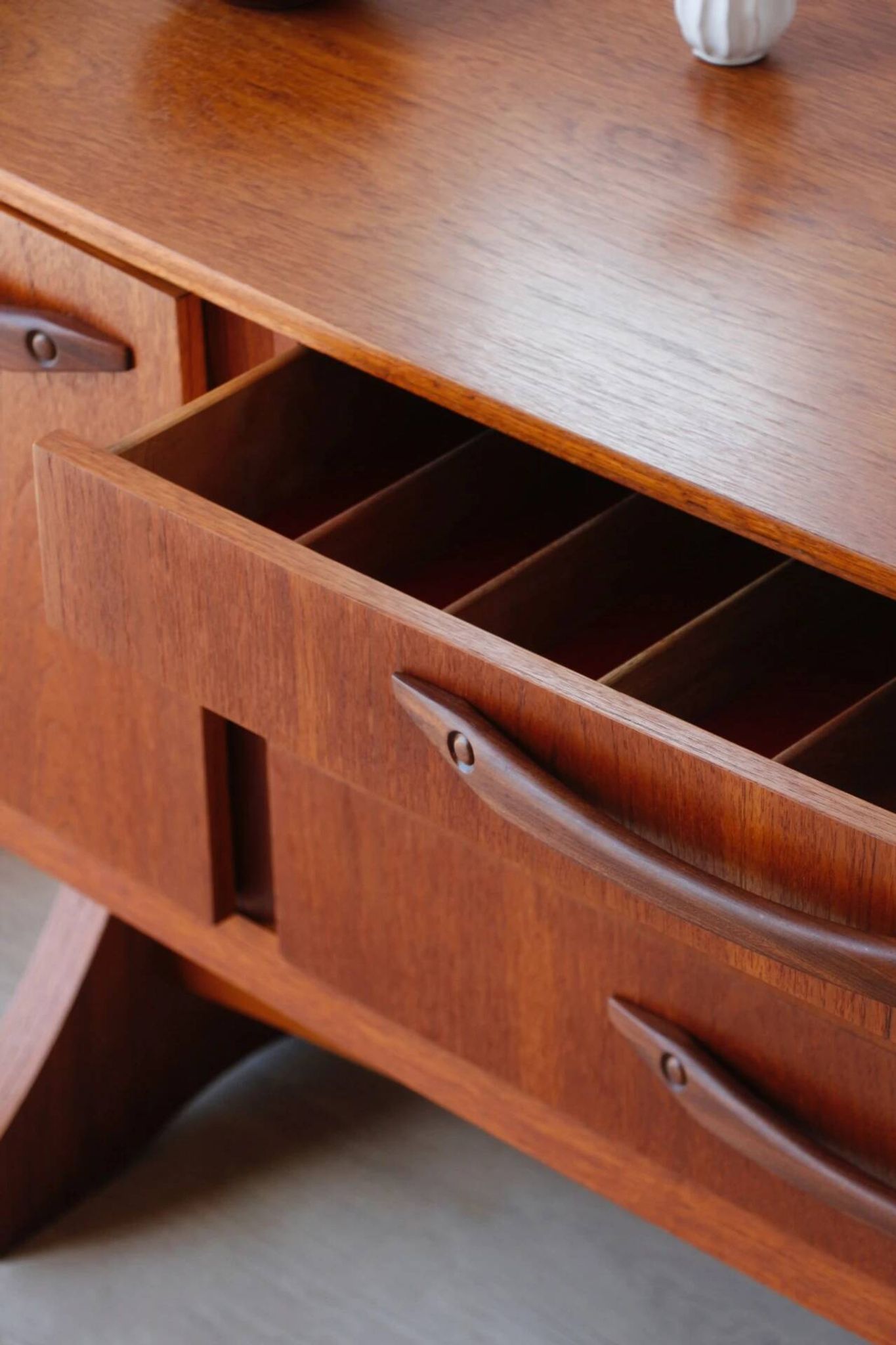 Enfilade Beautility teck | Design vintage