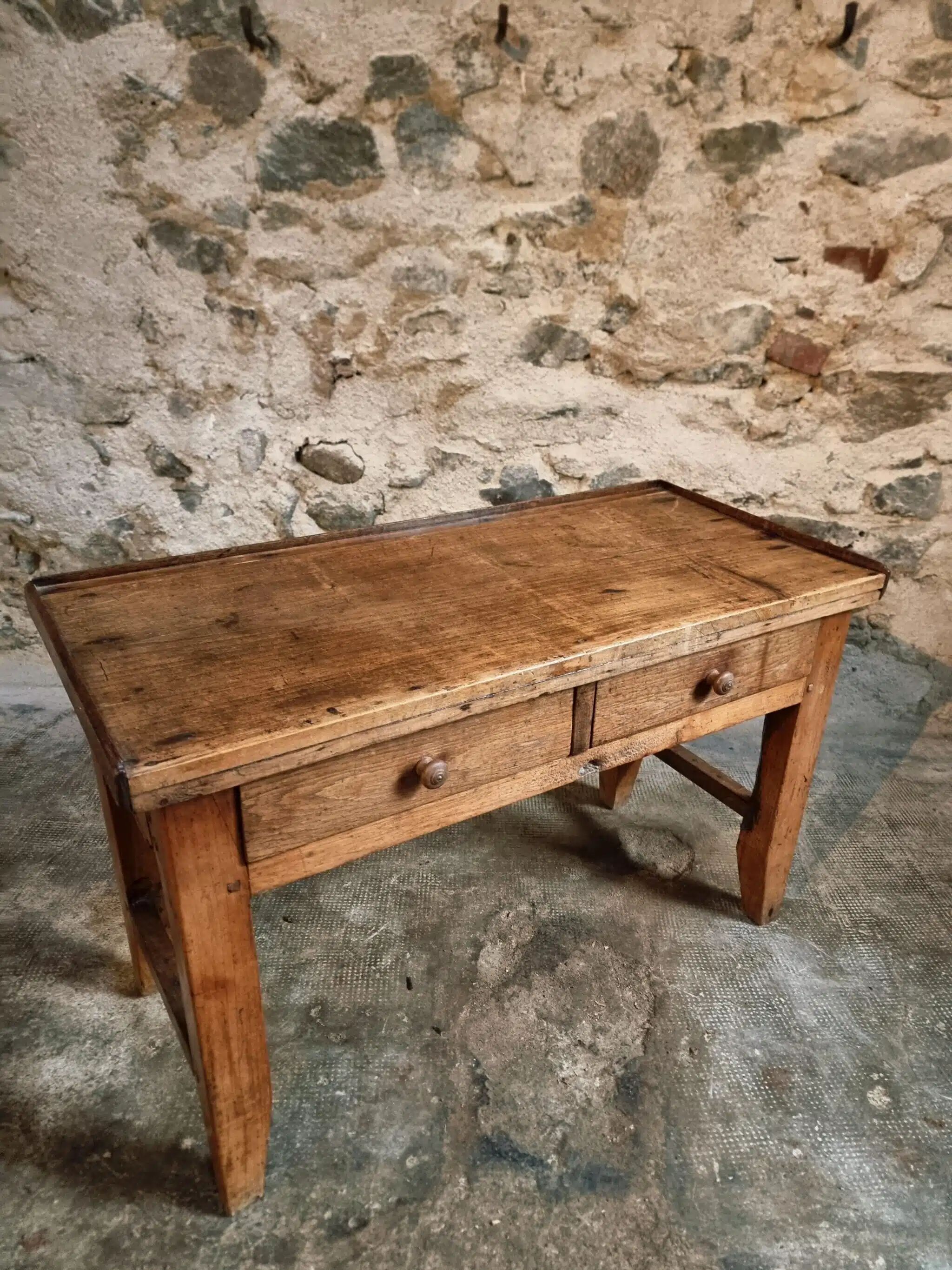 Antique French side table from the 19th century in cherry and oak – circa 1870