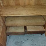 Armoire avec miroirs en bois ancien