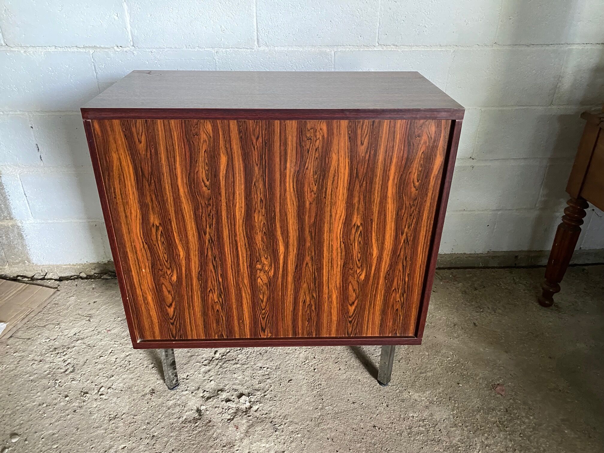 Storage cabinet 2 doors 2 shelves in veneer of rosewood vintage 1950
