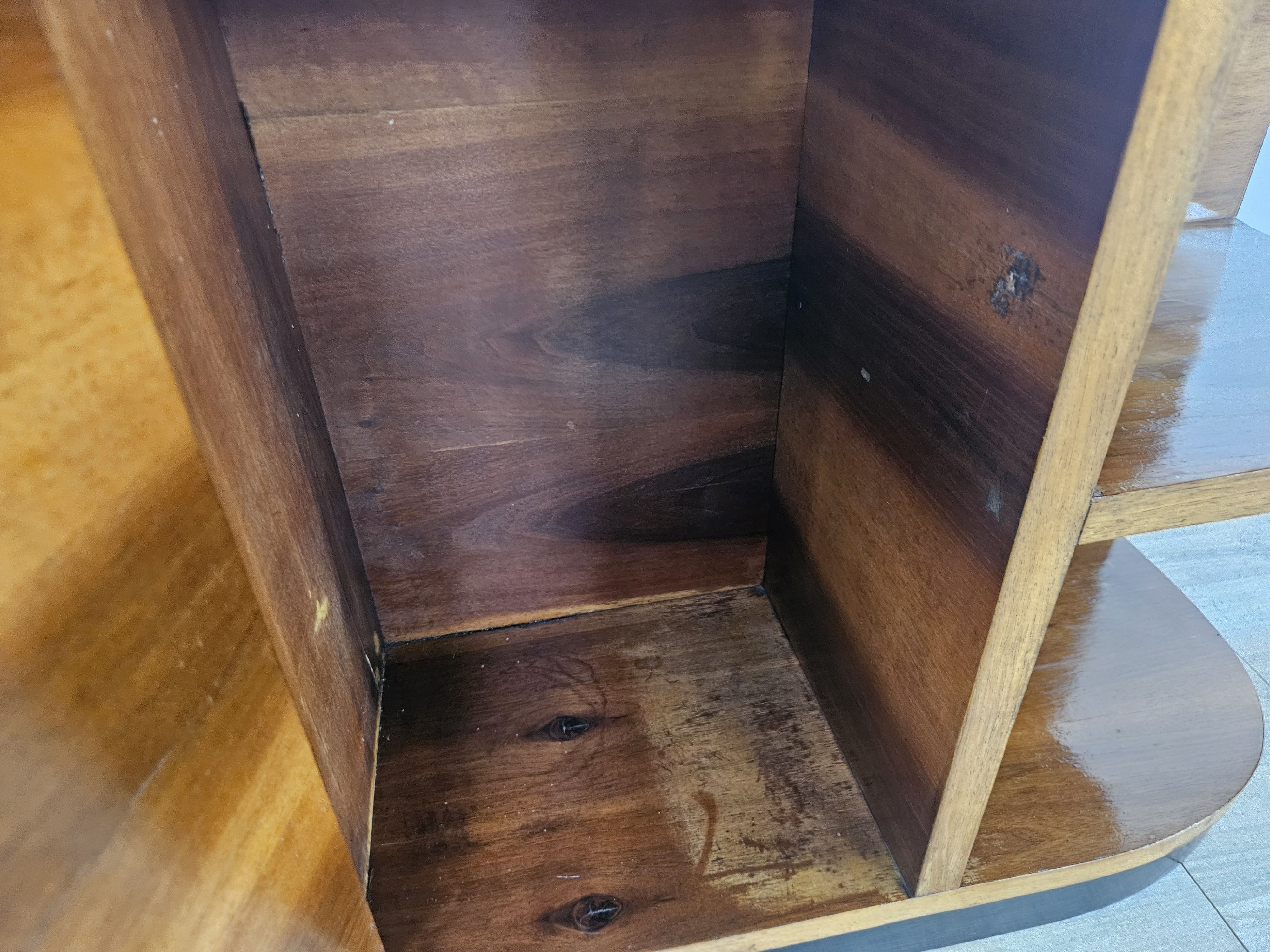 Art Decò side cabinet from the 1940s