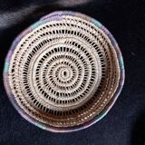 2 small wicker baskets/trays