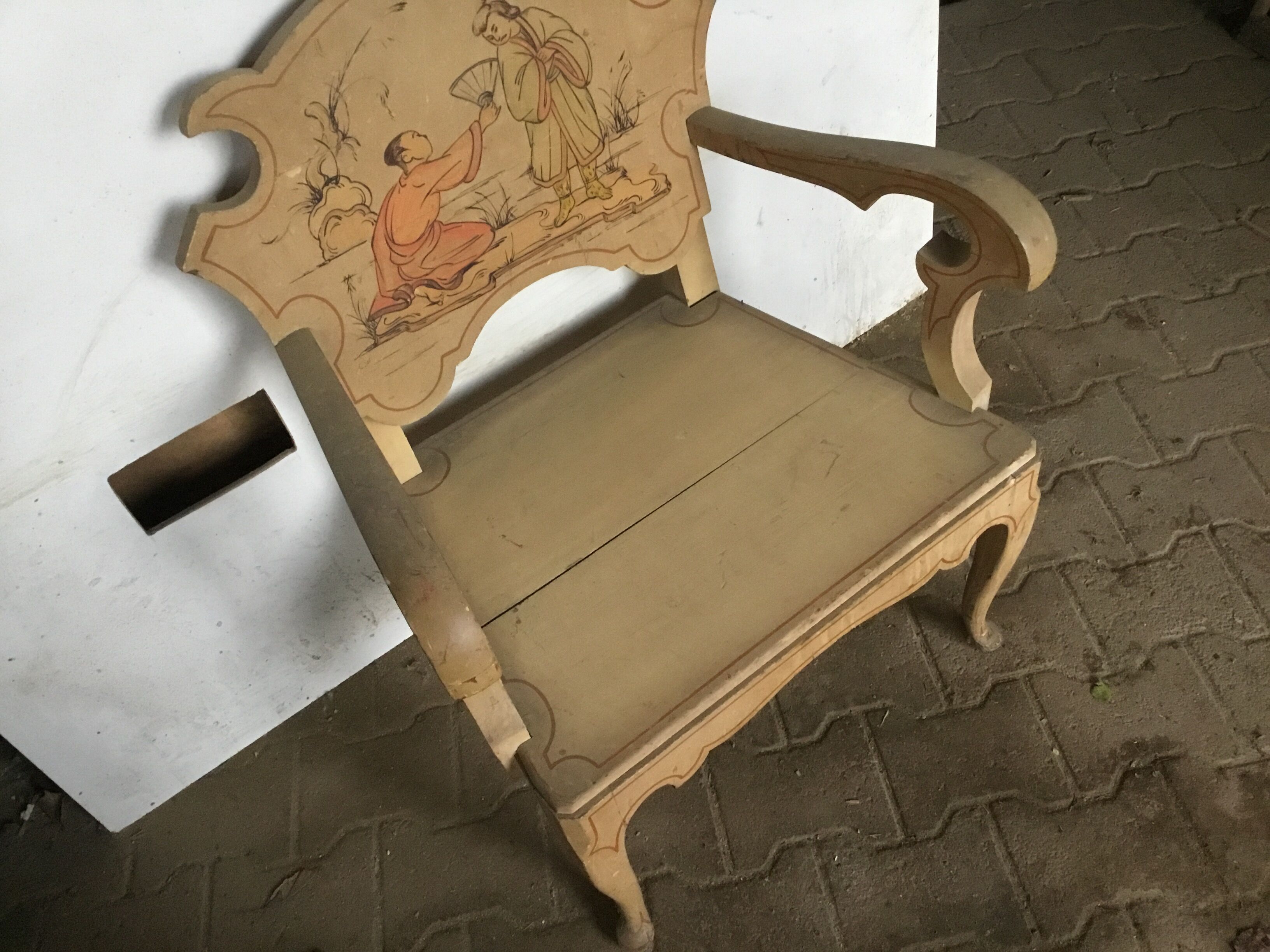 Chair or throne in Chinese lacquer wood from Vietnam, vintage, signed painting