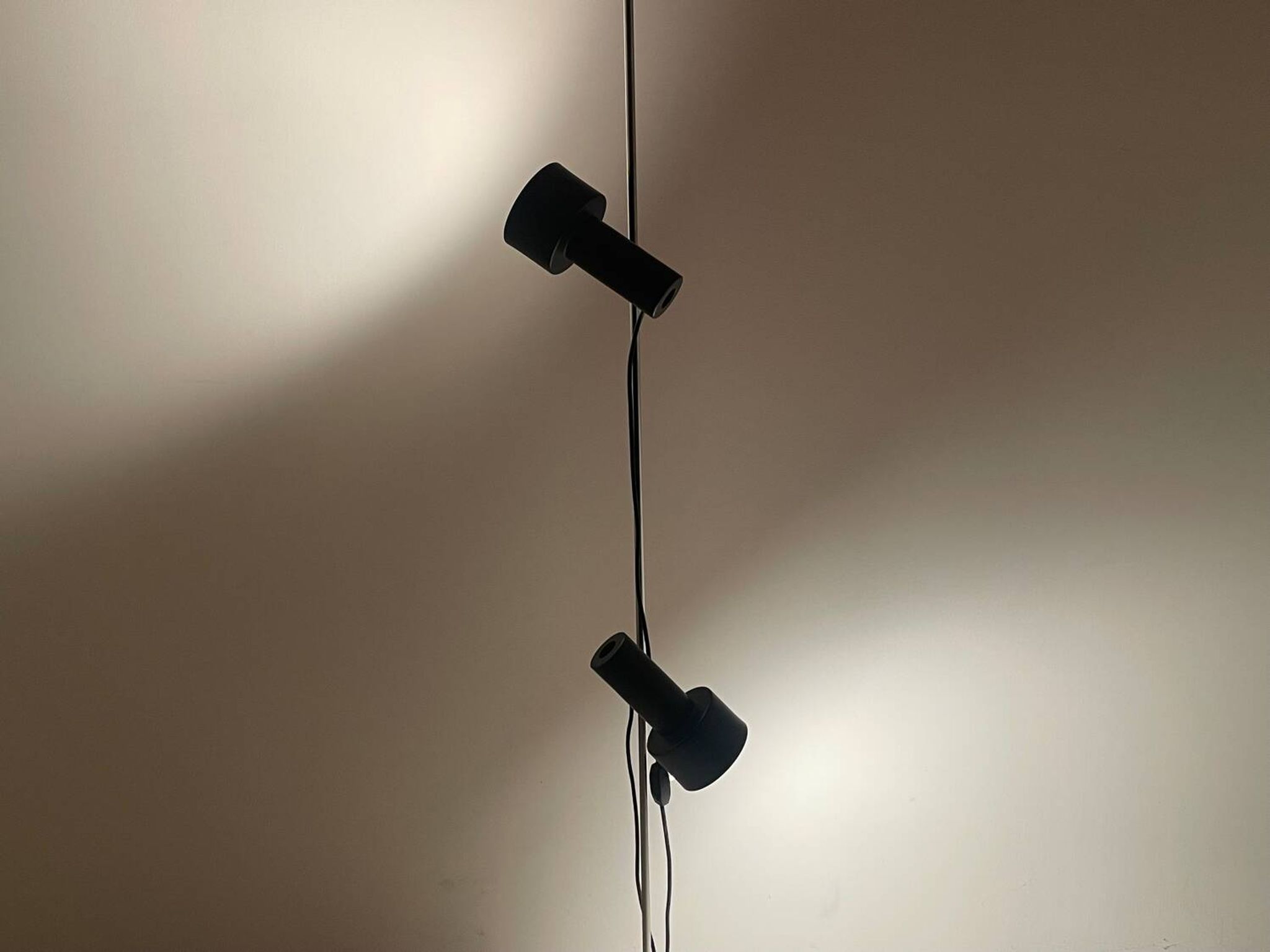 Lampe orientable de lecture 1960