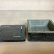 Grey and blue ring holder tray