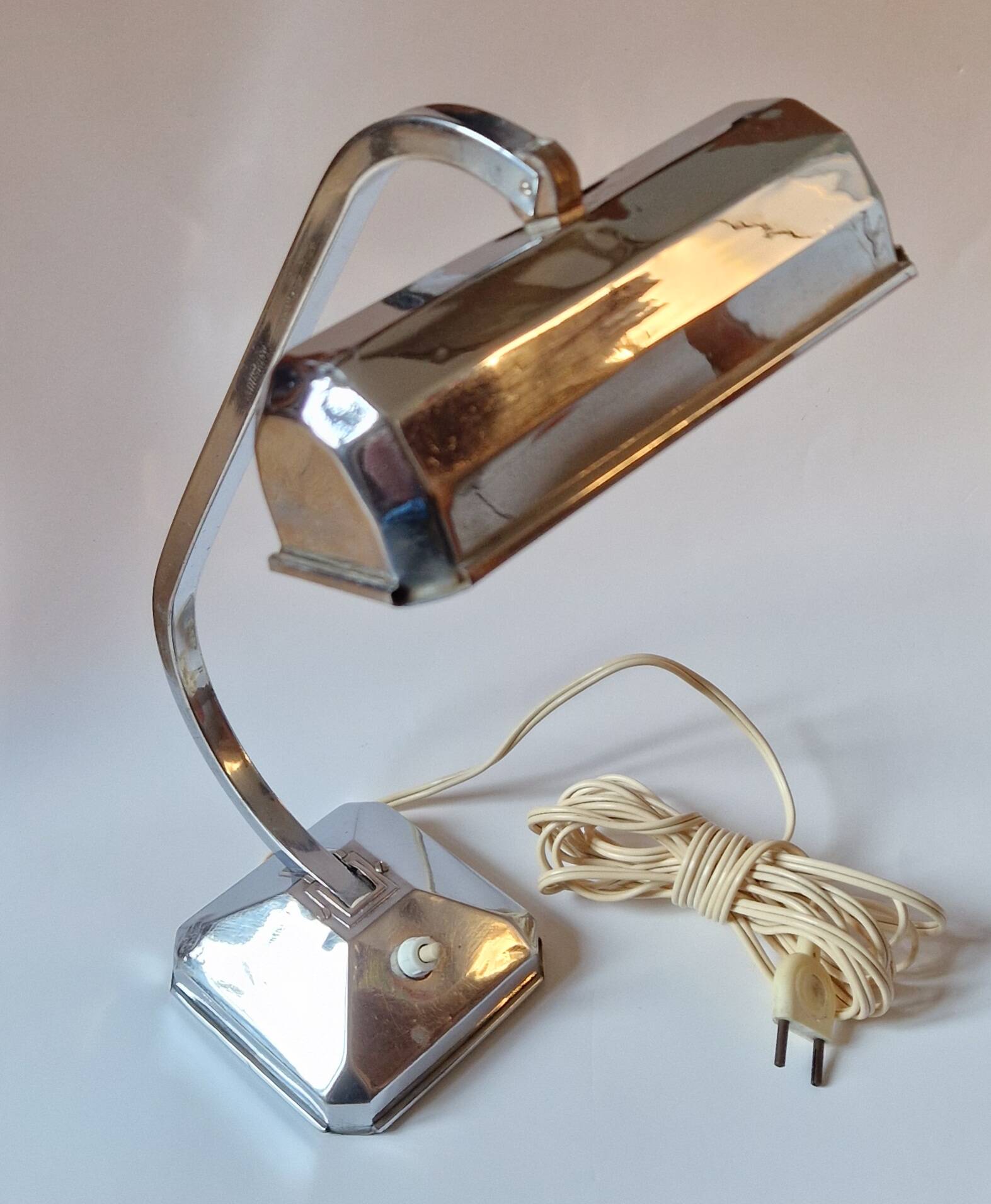 Pirouette art deco desk lamp, 1930s, chrome-plated metal
