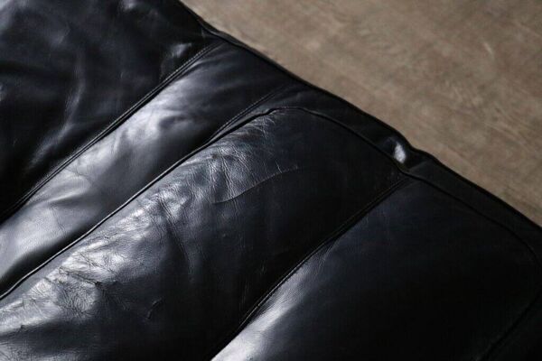 Canapé trois places Milano 210 par De Pas, D’Urbino et Lomazzi pour Zanotta, Italie, années 1980.