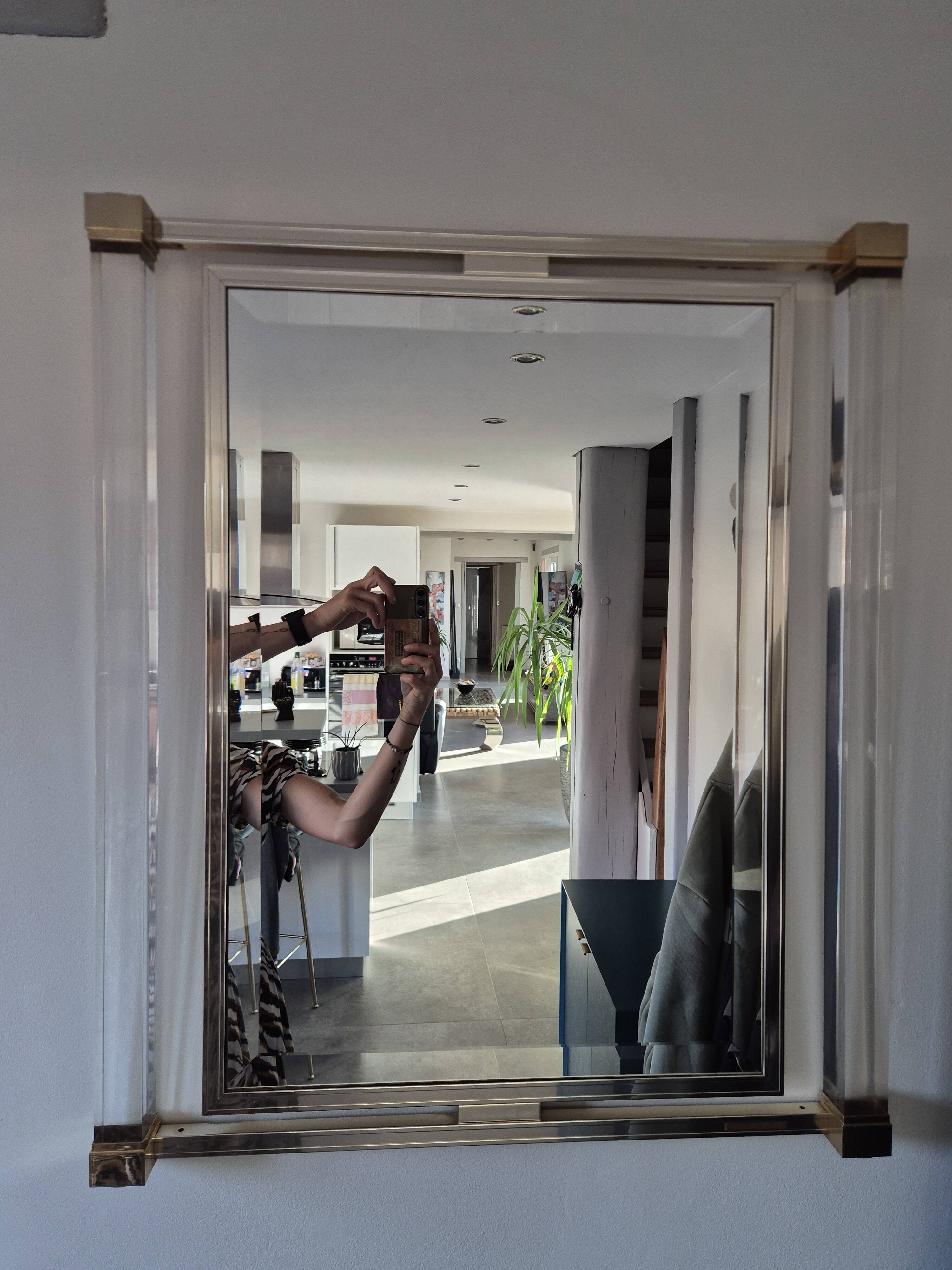 Miroir Pierre Vandel en lucite et doré, années 70