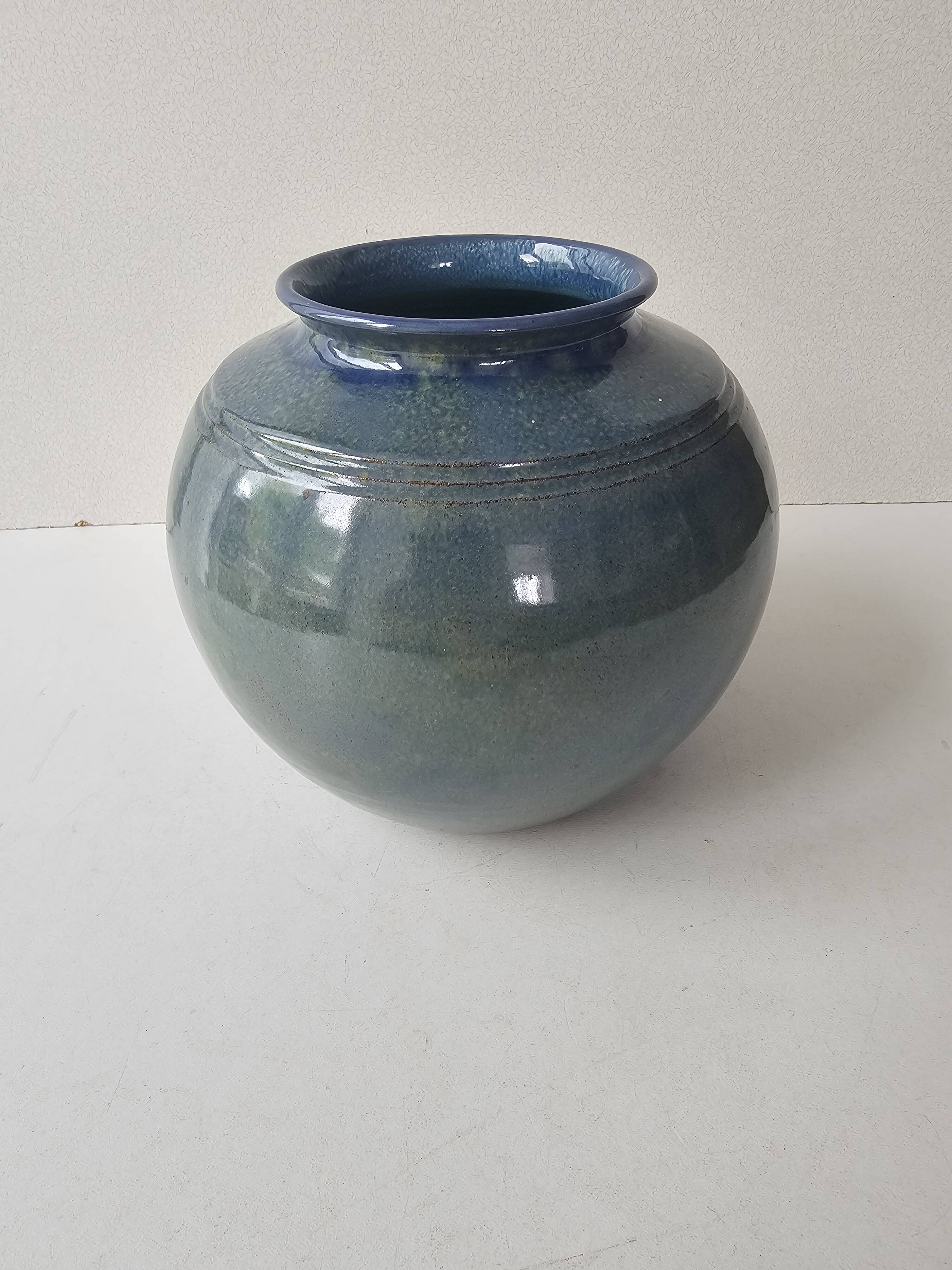 Blue-green ceramic round vase signed (Pictogram to be identified)