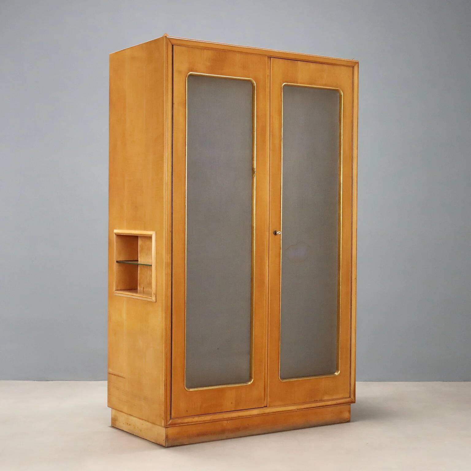 Vintage maple veneer wardrobe, design, Italy, 1950s