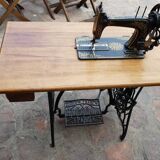 Old sewing machine H. Vigneron