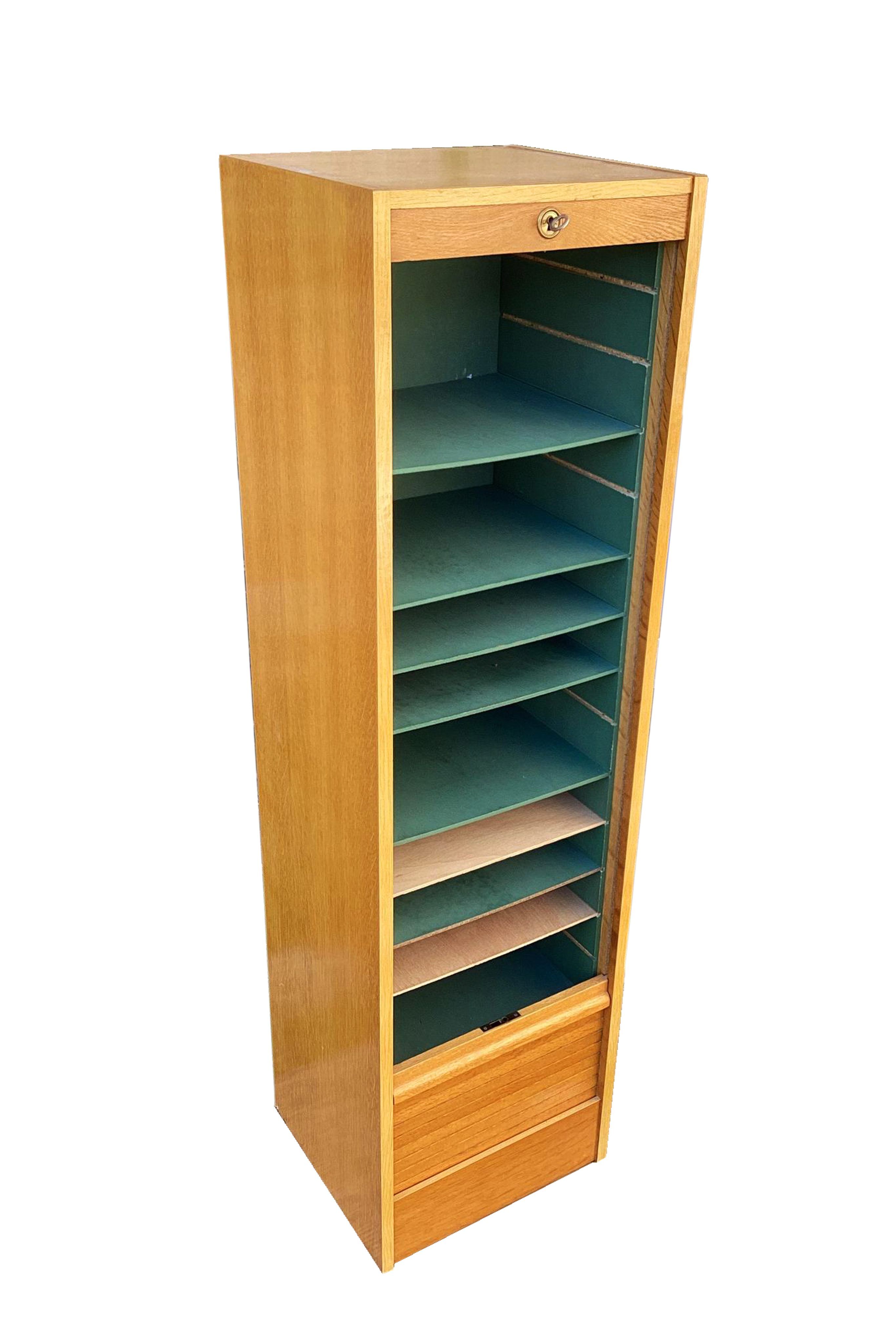 Curtain binder cabinet