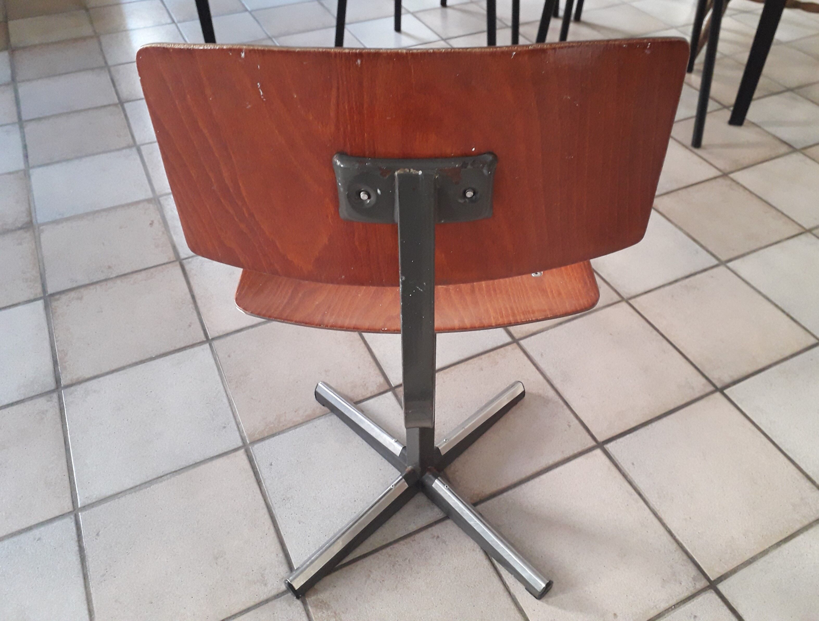 Chaise OBO années 60