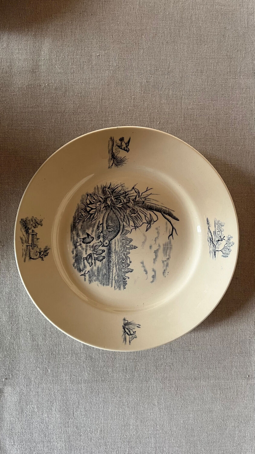 Lot of 4 old Longchamp plates