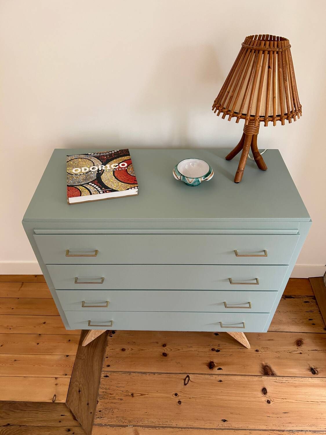 Vintage chest of drawers revisited in Almond (Resource)