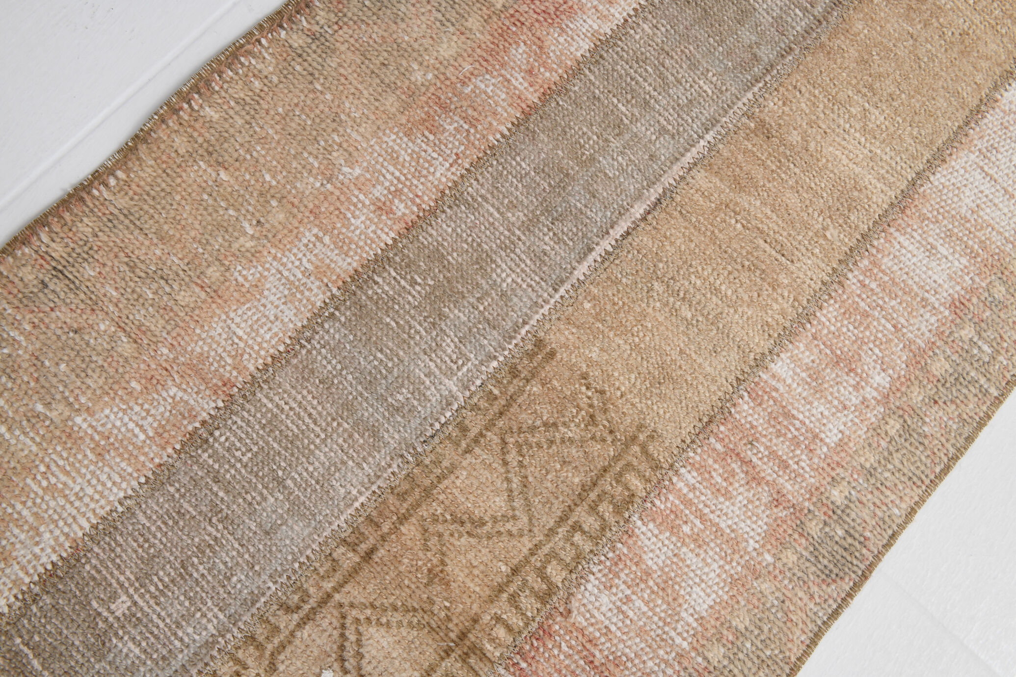 2x8 vintage runner rug 60x260cm