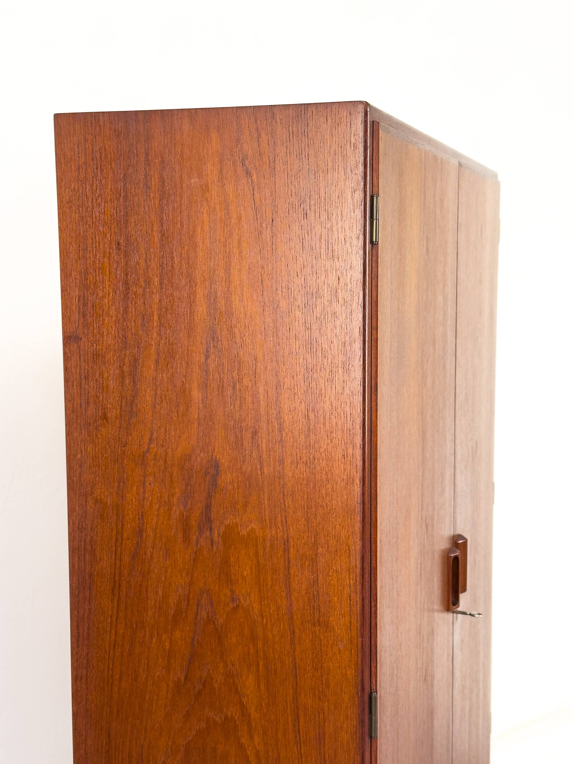 Danish Cabinet in Teak by Børge Mogensen for Søborg Møbelfabrik, 1960s
