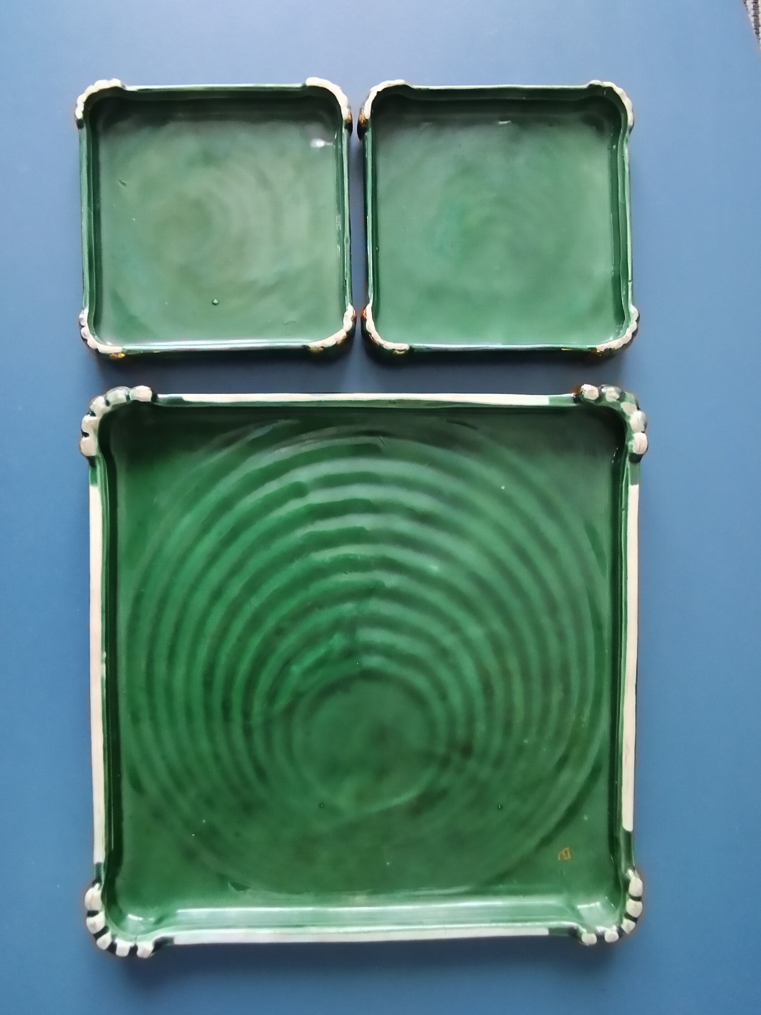 Old art deco table set in earthenware