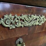Empire period chest of drawers in mahogany and mahogany veneer