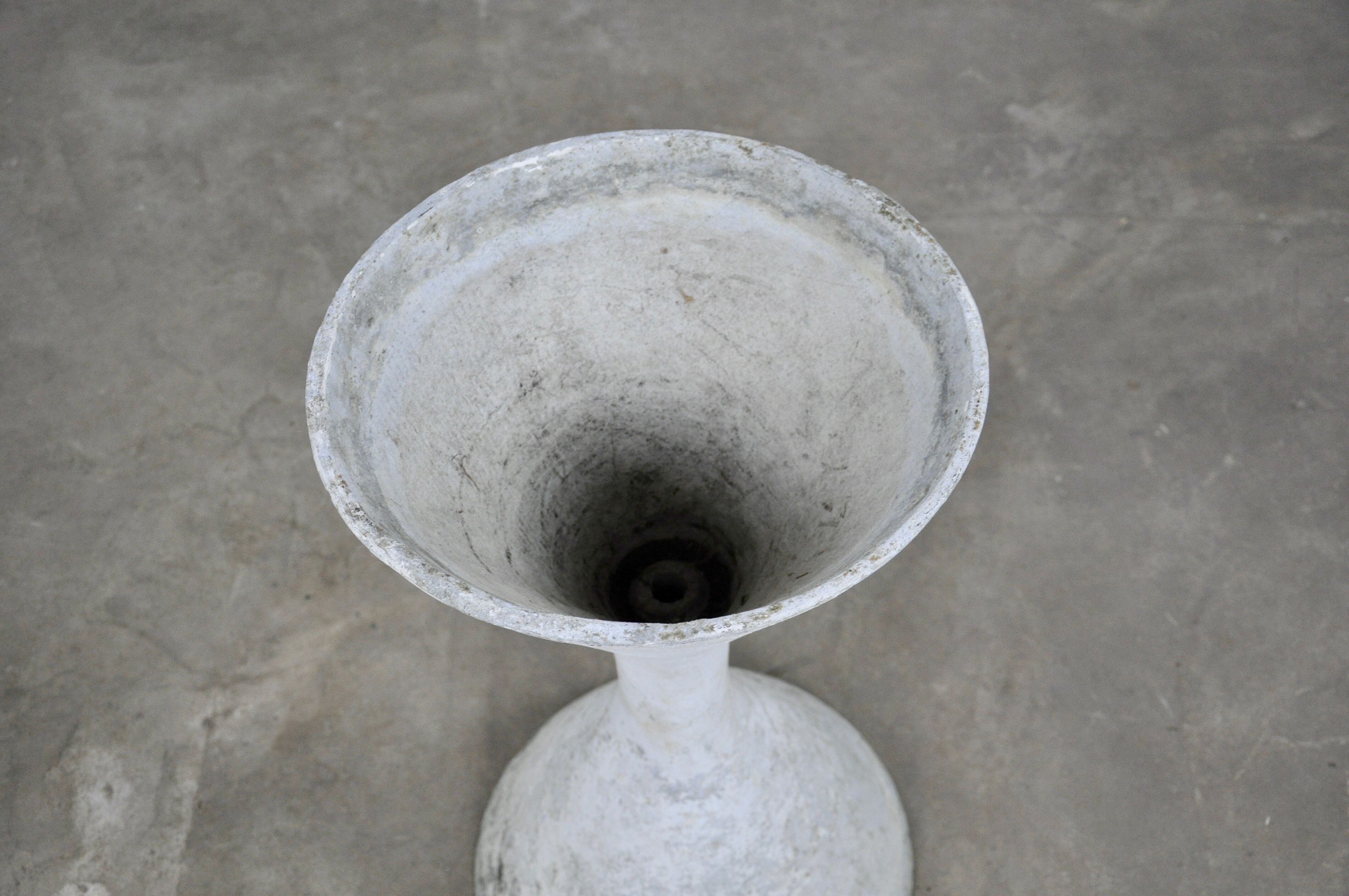 Diabolo design planter Anton Bee and Willy Guhl for Eternit SA 1960