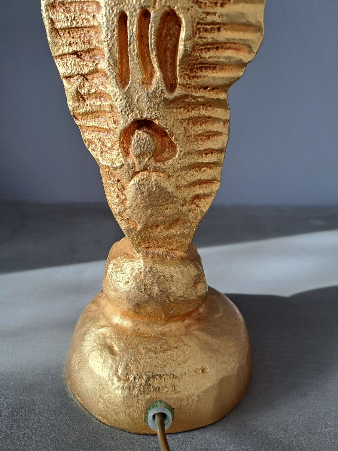 Cazenove lamp in gilded bronze