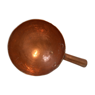 Grain shovel