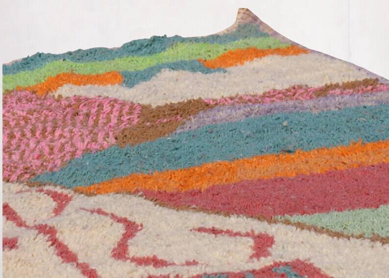 Traditional handcrafted Berber rug, size 140 x 260 cm