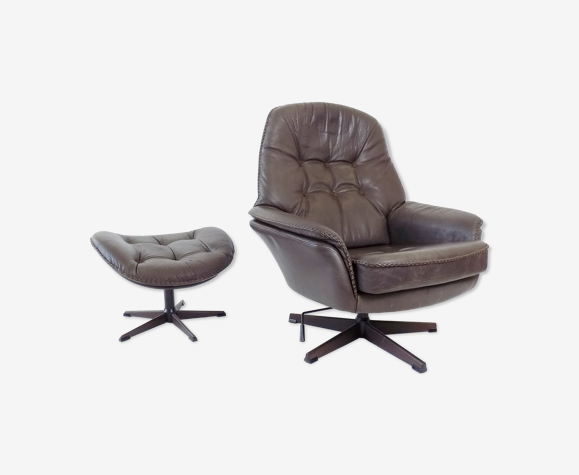 Fauteuil en cuir danois gris avec poouf 60s