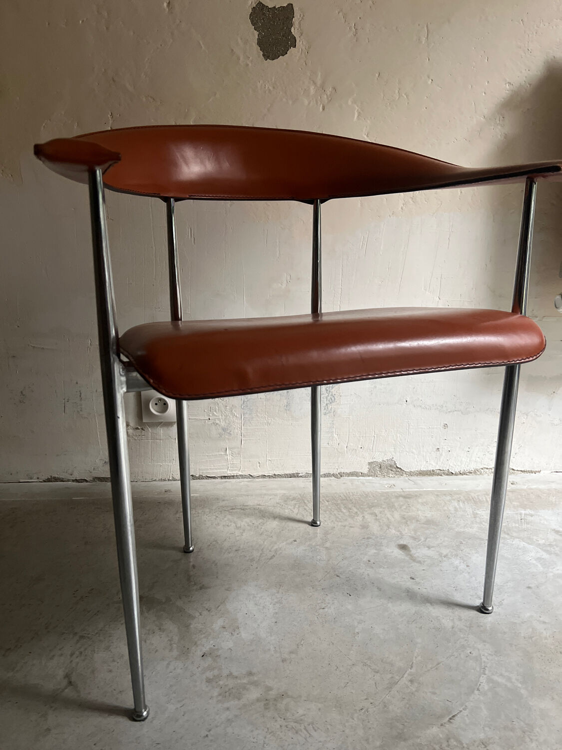 Lot de 2 chaises fasem P40 cuir cognac