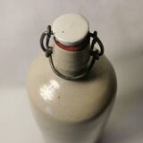 Bouteille en grès Vintage