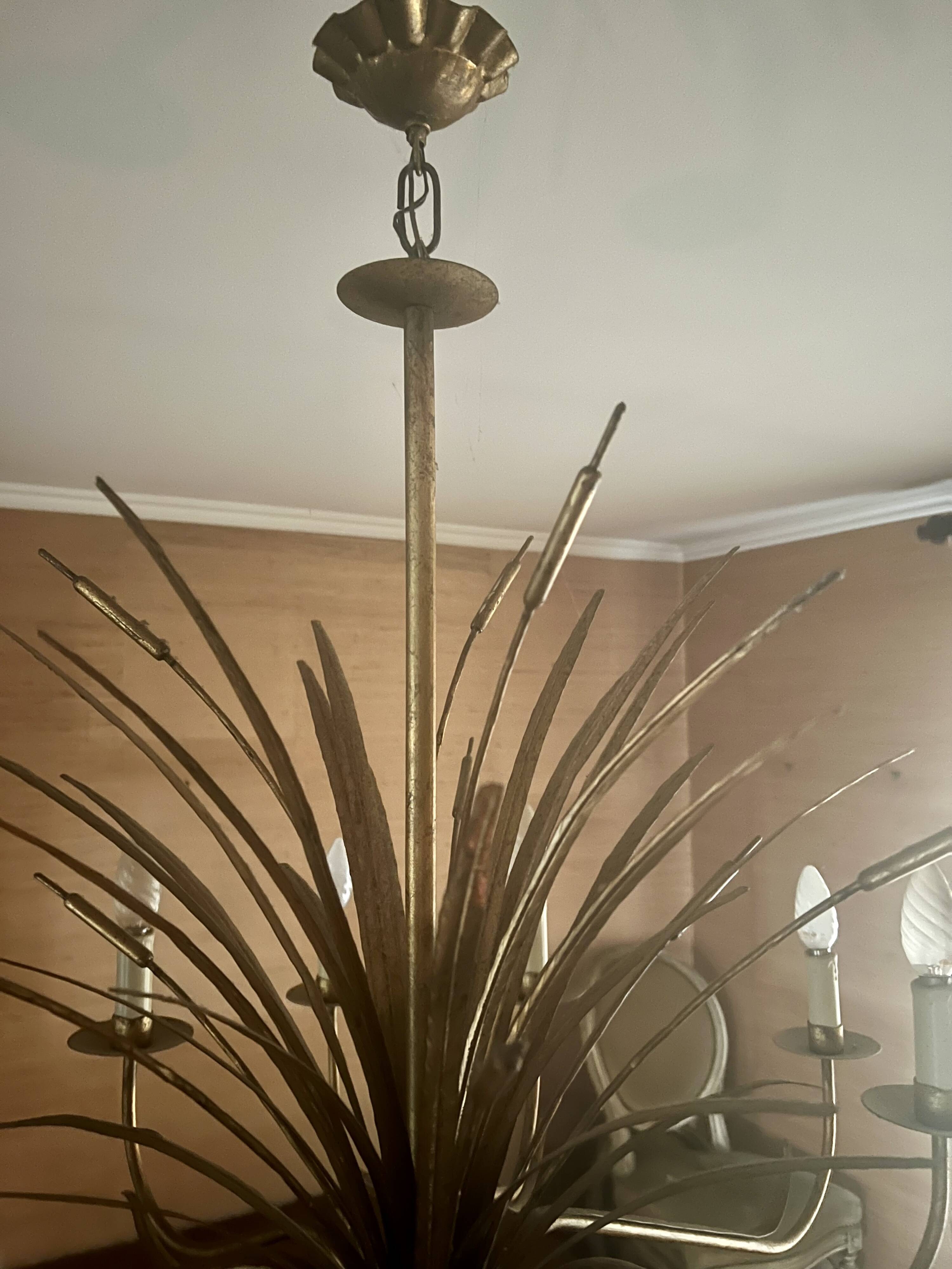 Magnificent vintage chandelier in gold-tone metal, 12 bulbs