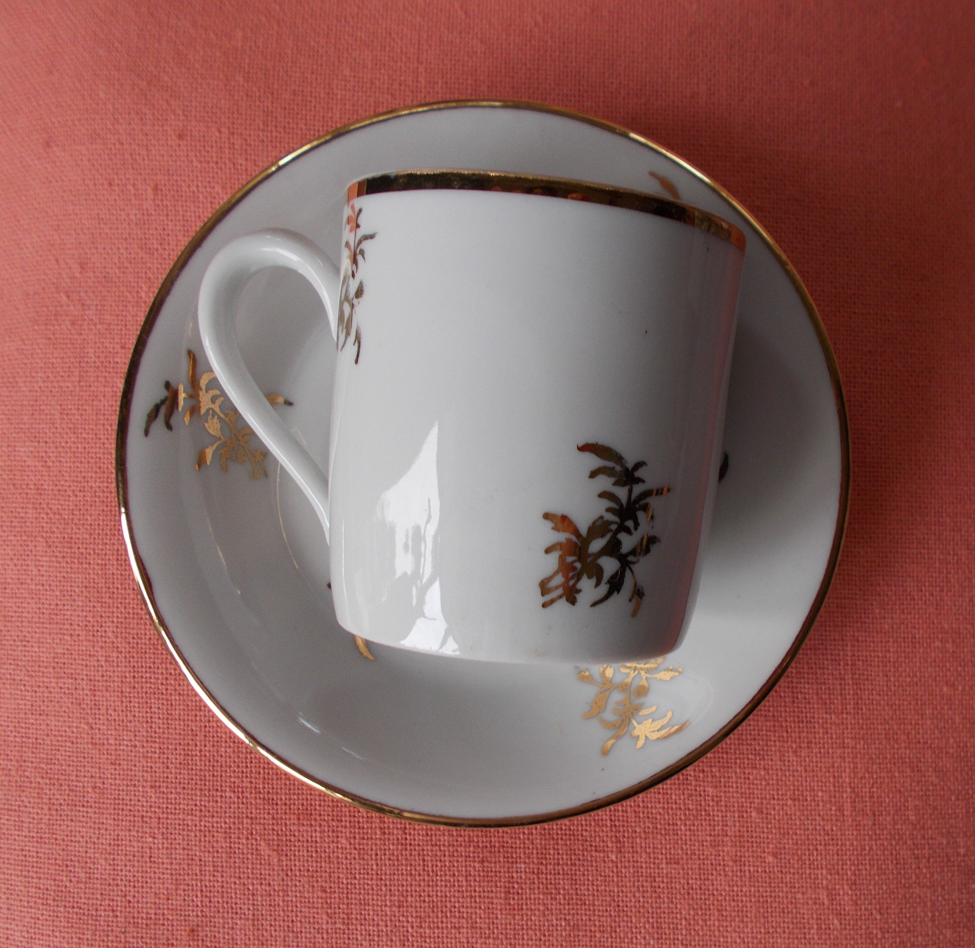 Porcelain coffee set character 17th century