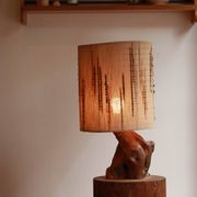 Grande lampe des années 60 en bois d’olivier