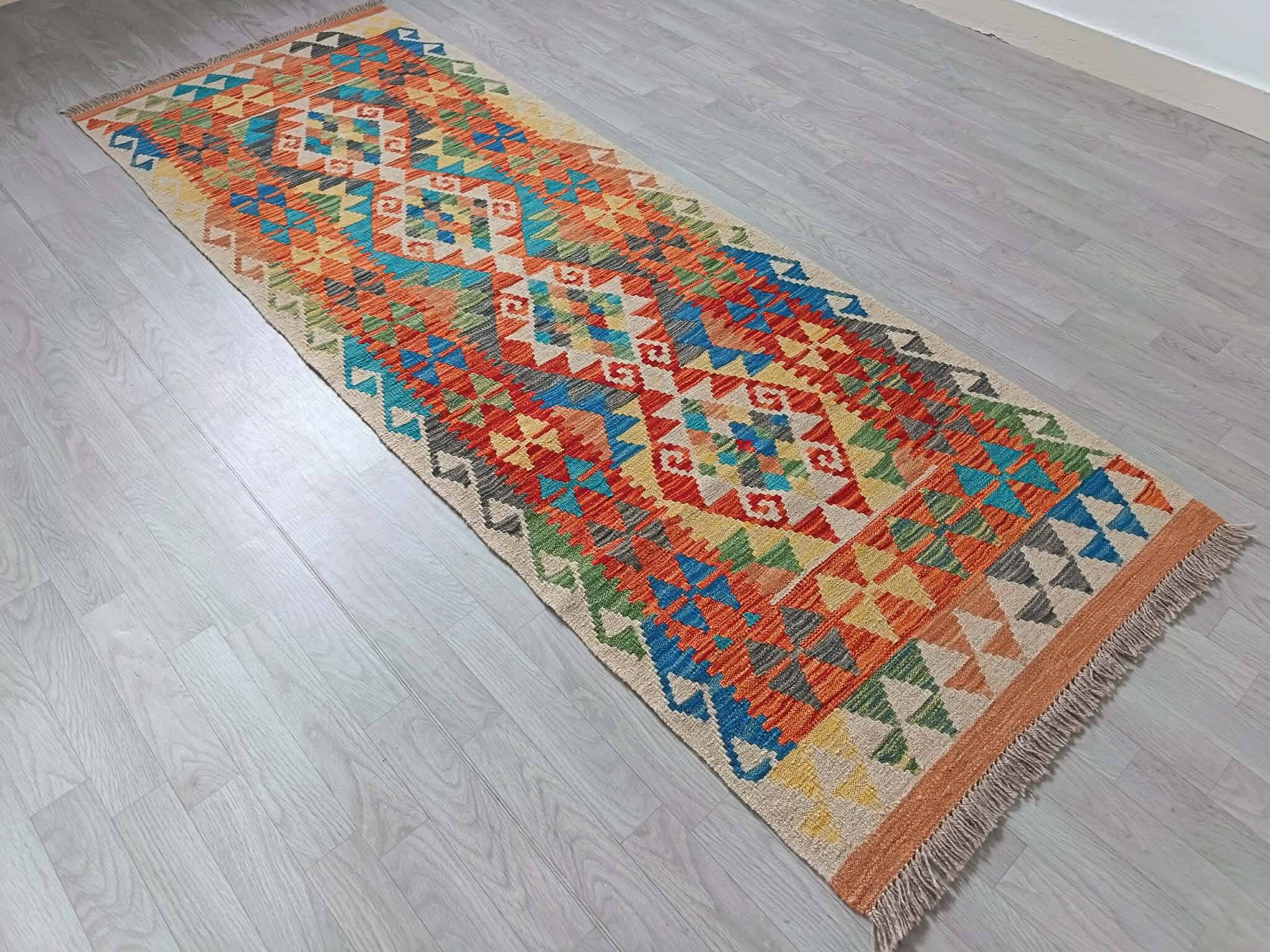 Handmade Persian Gashqaï corridor rug