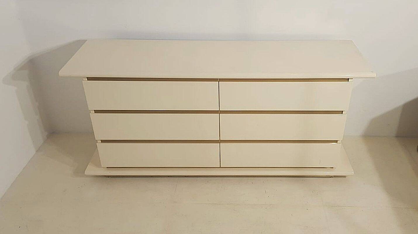 Chest of drawers by Jean-Claude Mahey