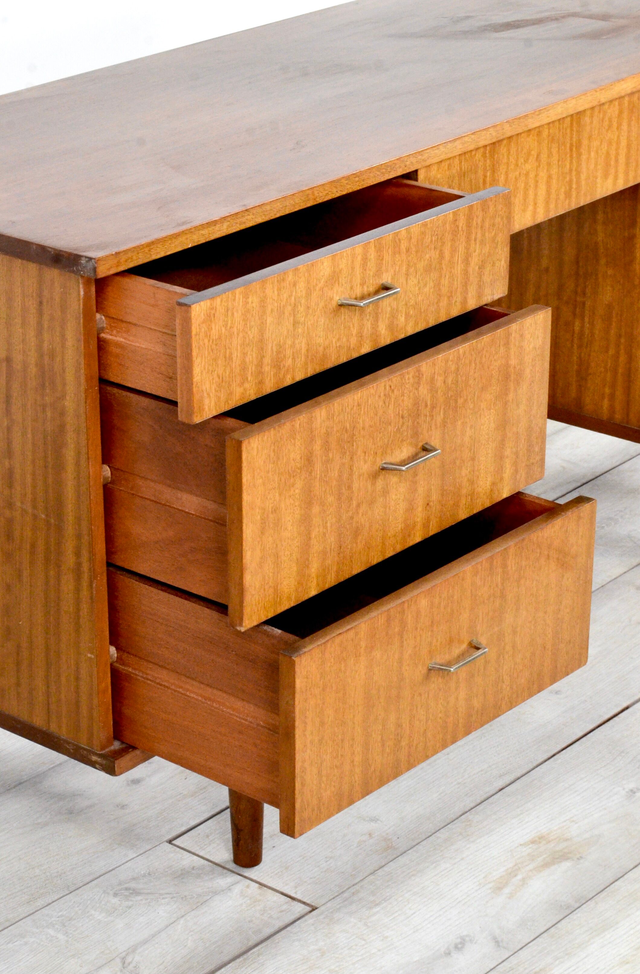 Midcentury Austinsuite teak desk By Frank Guille