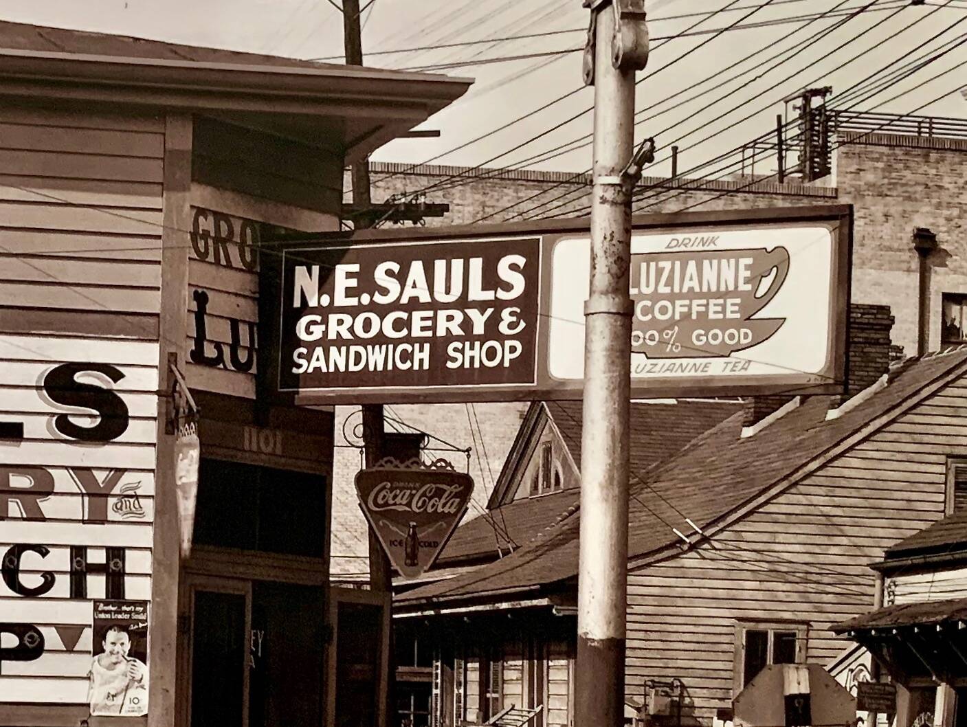 📸 Original photograph – Walker Evans, 1936 Sandwich shop front