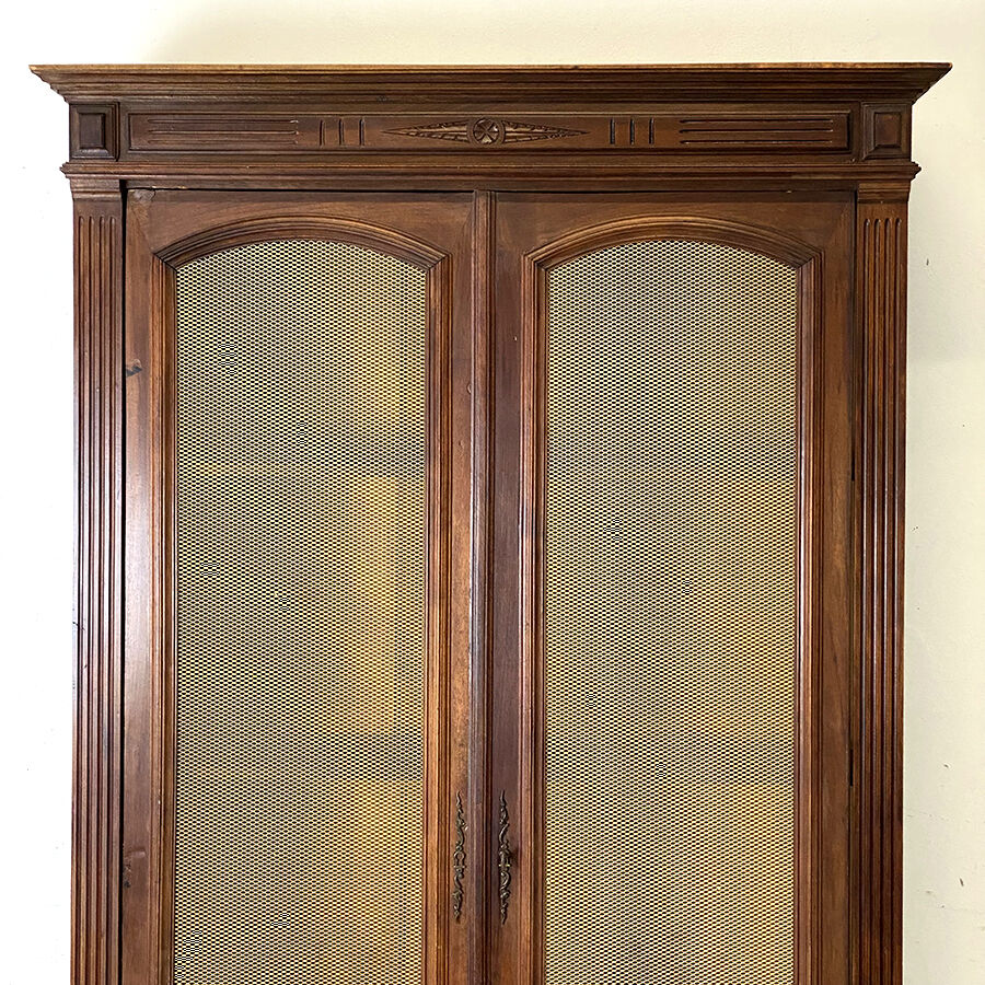 30-year screened bookcase