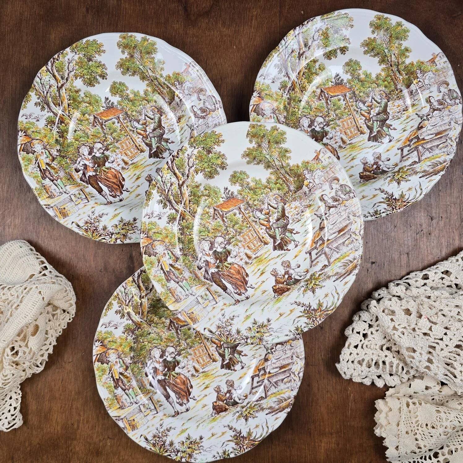Set of 4 Lunéville Tradition plates – Old pastoral decoration