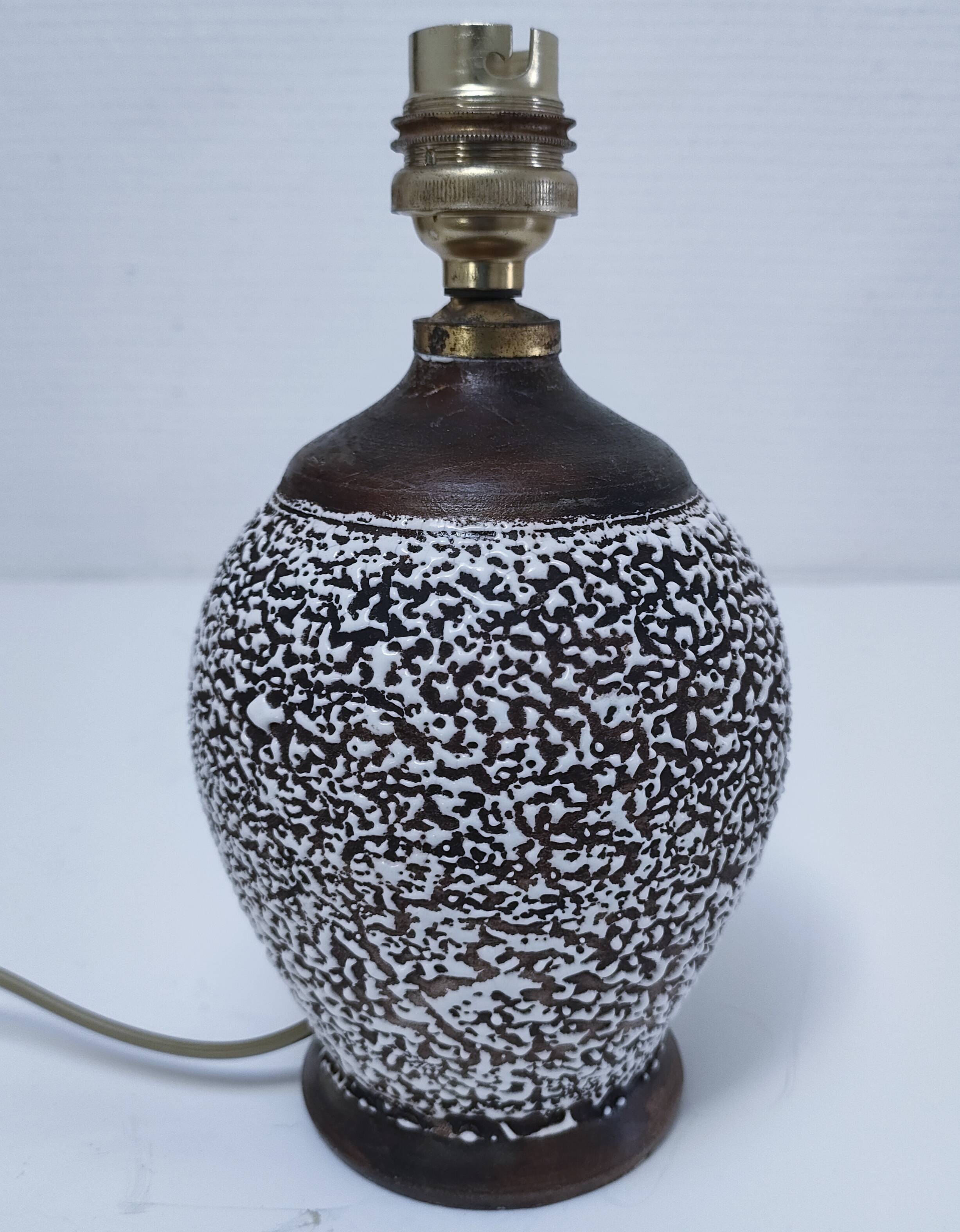 Art deco contorted ceramic lamp base in the Louis Dage Jean Besnard style from the 1930s