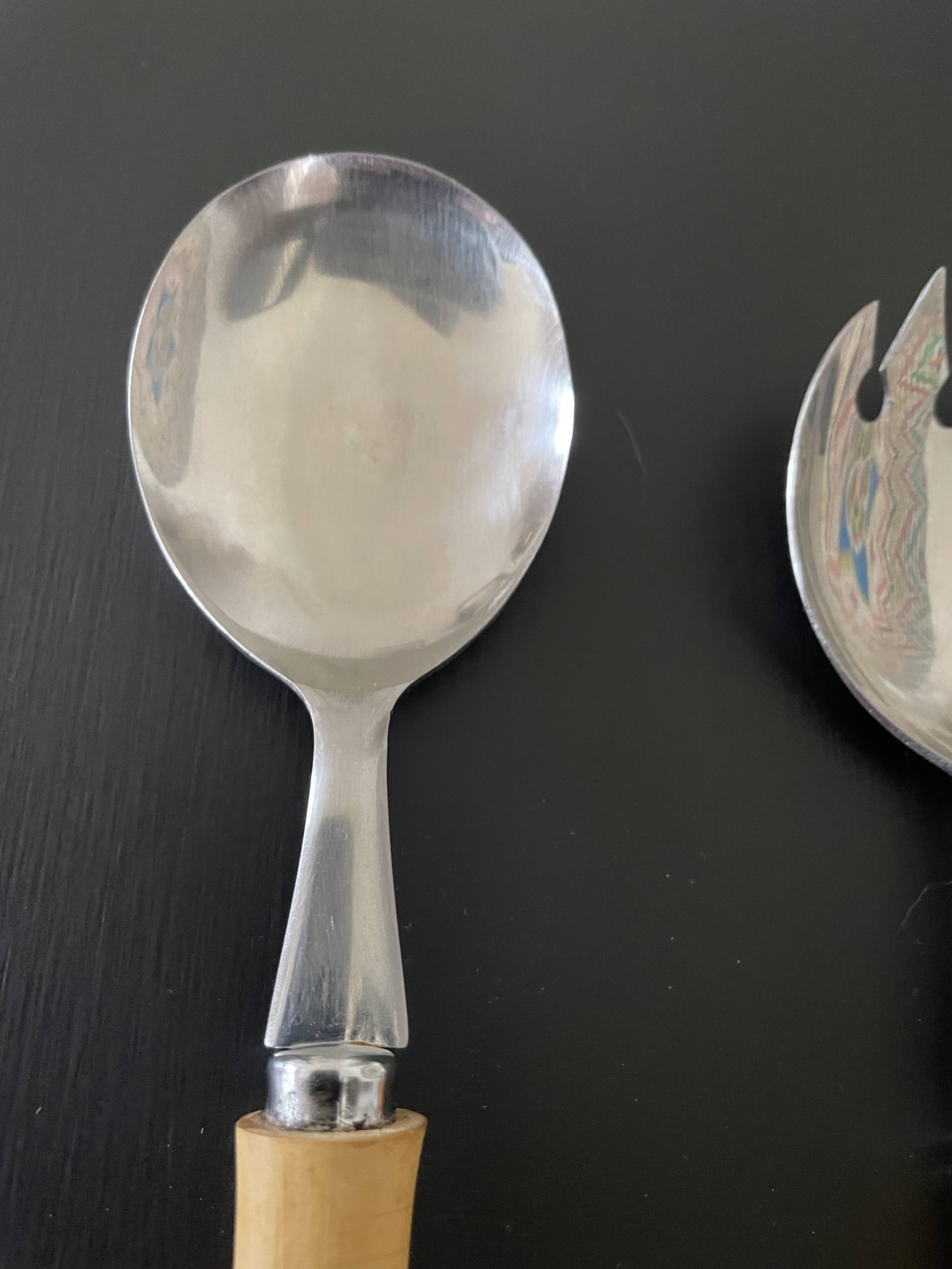 Salad servers with bamboo handles