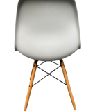 6 white DSW chairs by Vitra