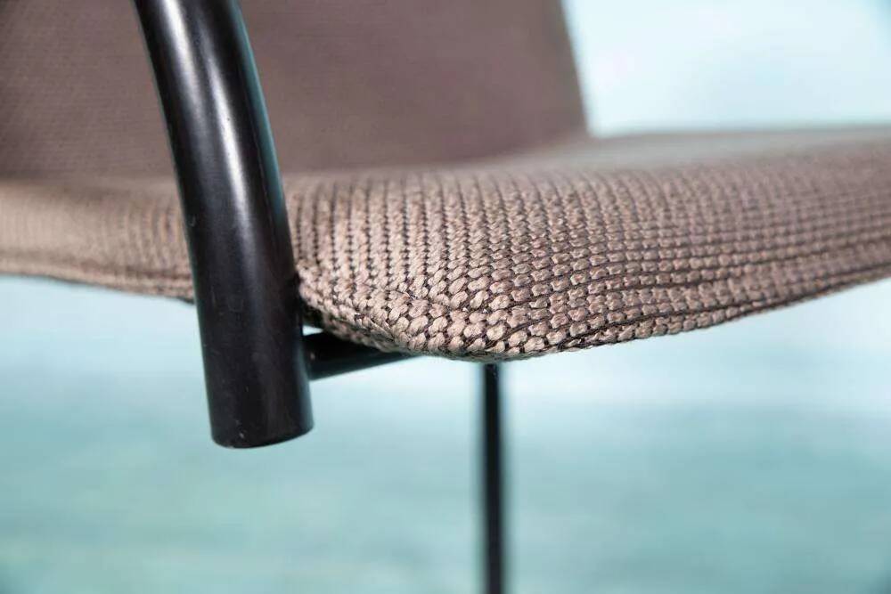 Set of four postmodern Metaform 'Cirkel' dining chairs.