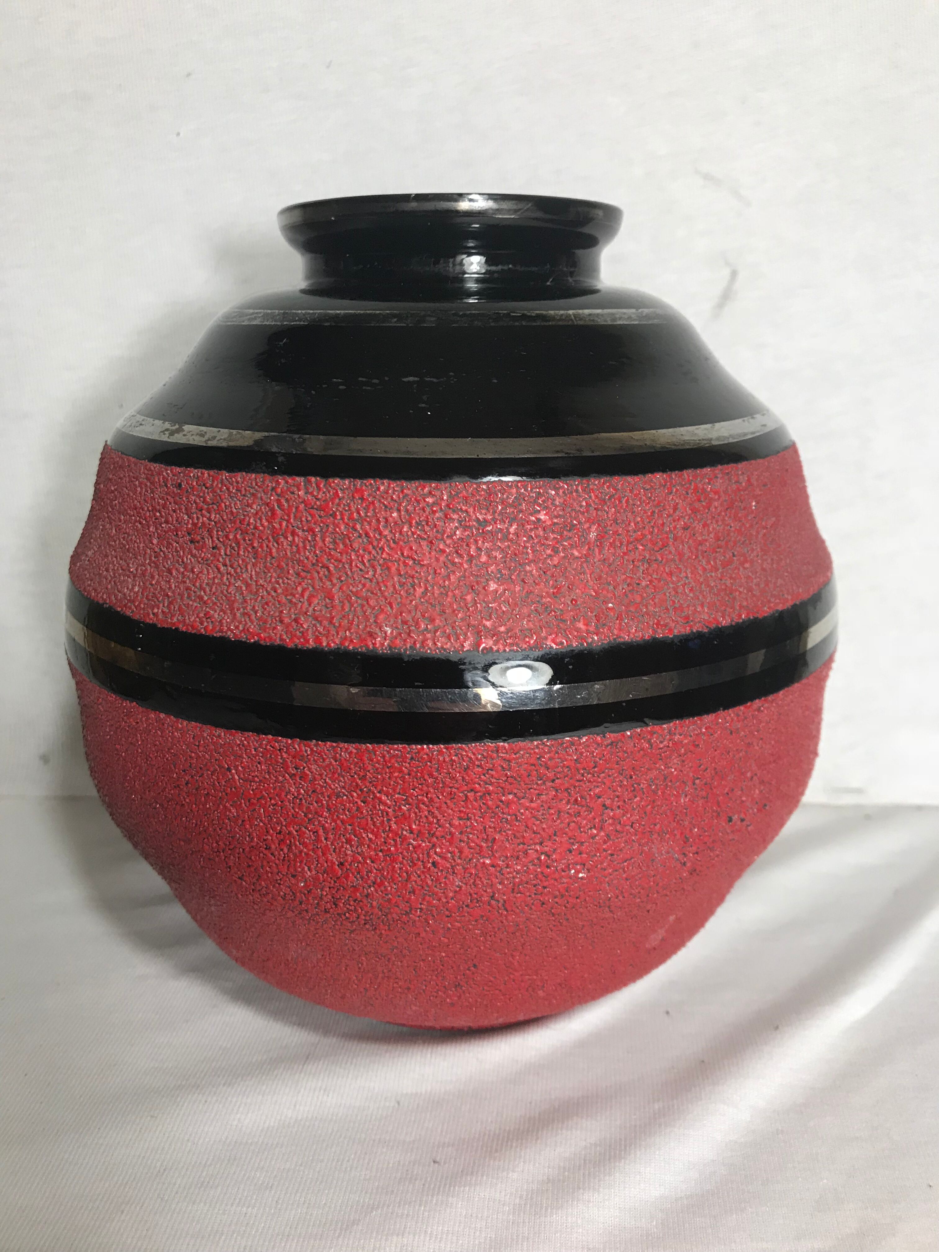 Ball old ART DECO enameled ceramic vase black & red Vintage
