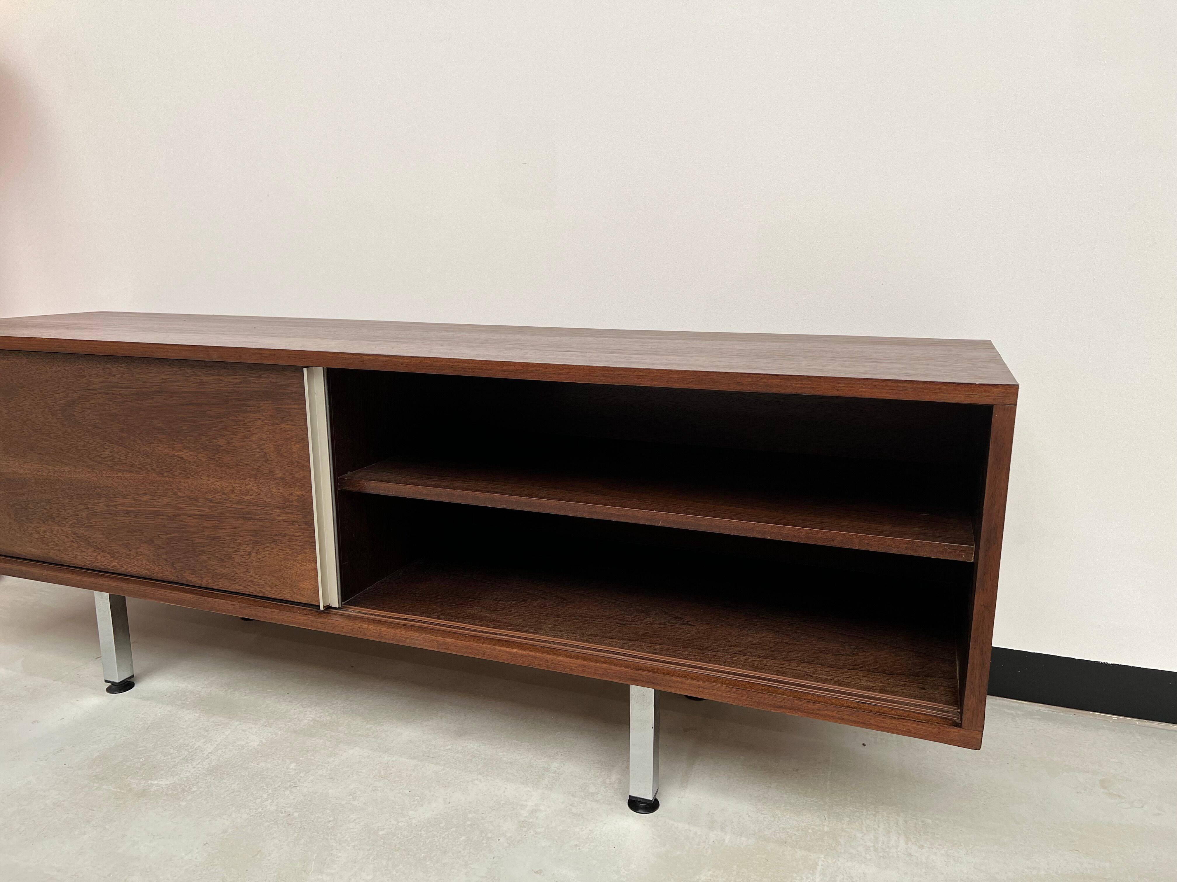 Italian sideboard from the 70s in rosewood