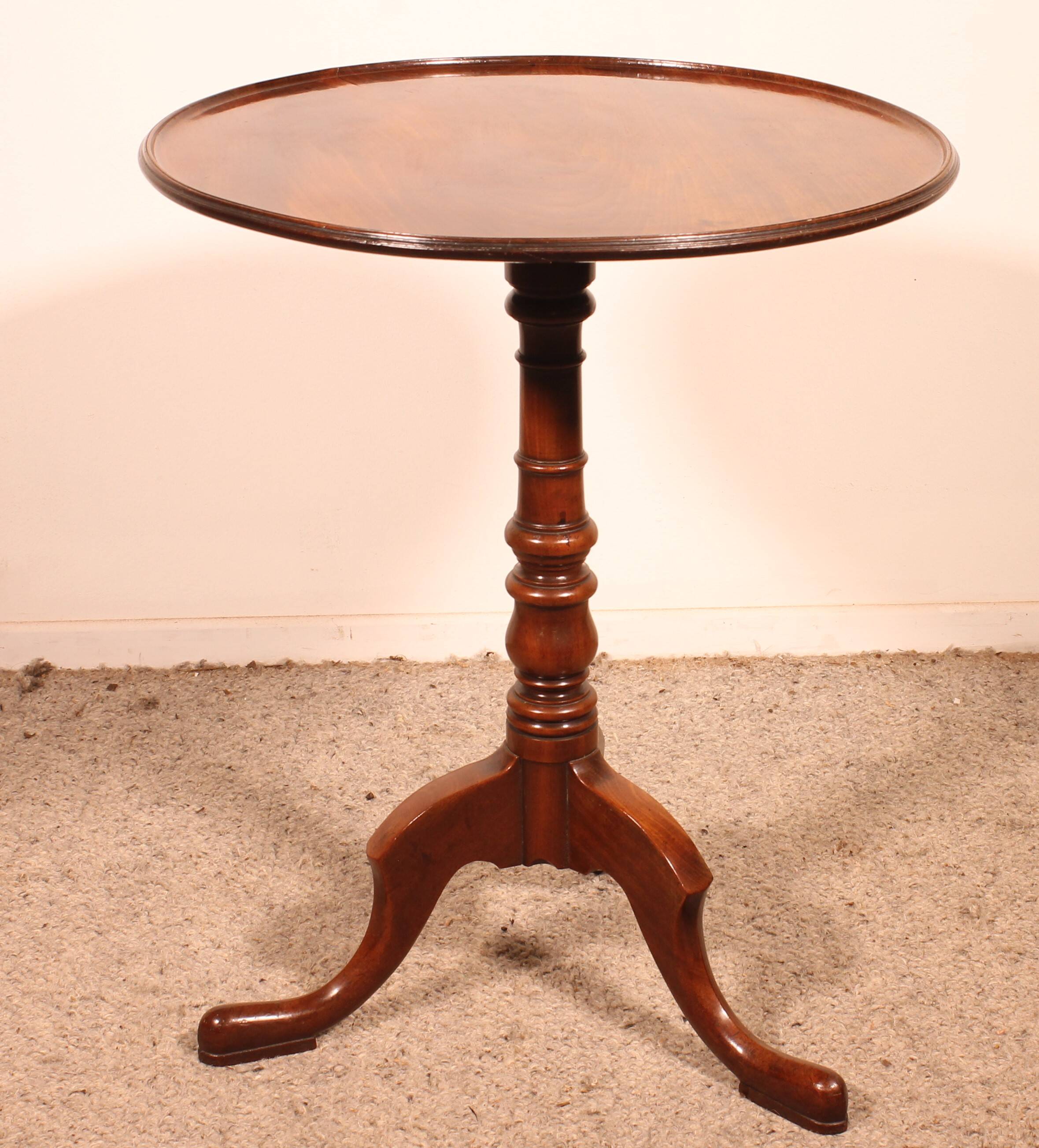 English Gueridon Circa 1800 in Mahogany